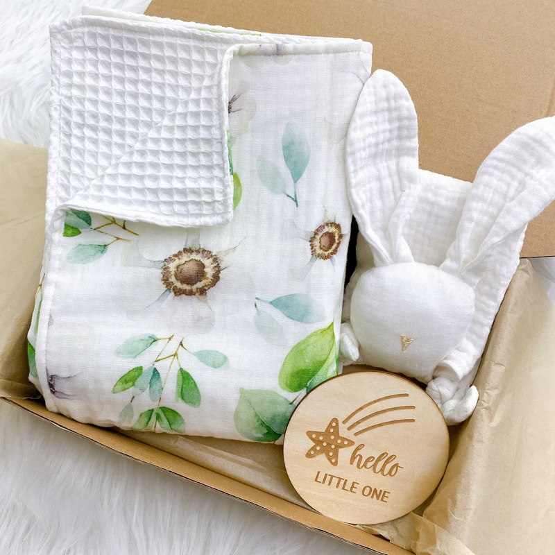 Customized Design Waffle Cotton Muslin Swaddle Blanket Set 100%GOTS Cotton Baby Swaddle Muslin Blanket Gift Set