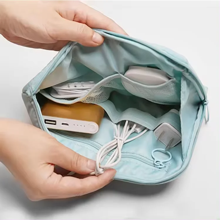 Portable Large Capacity Travel Storage Bag Fashionable Open Style Cable Charger and Headphone Storage for Makeup Bag Use