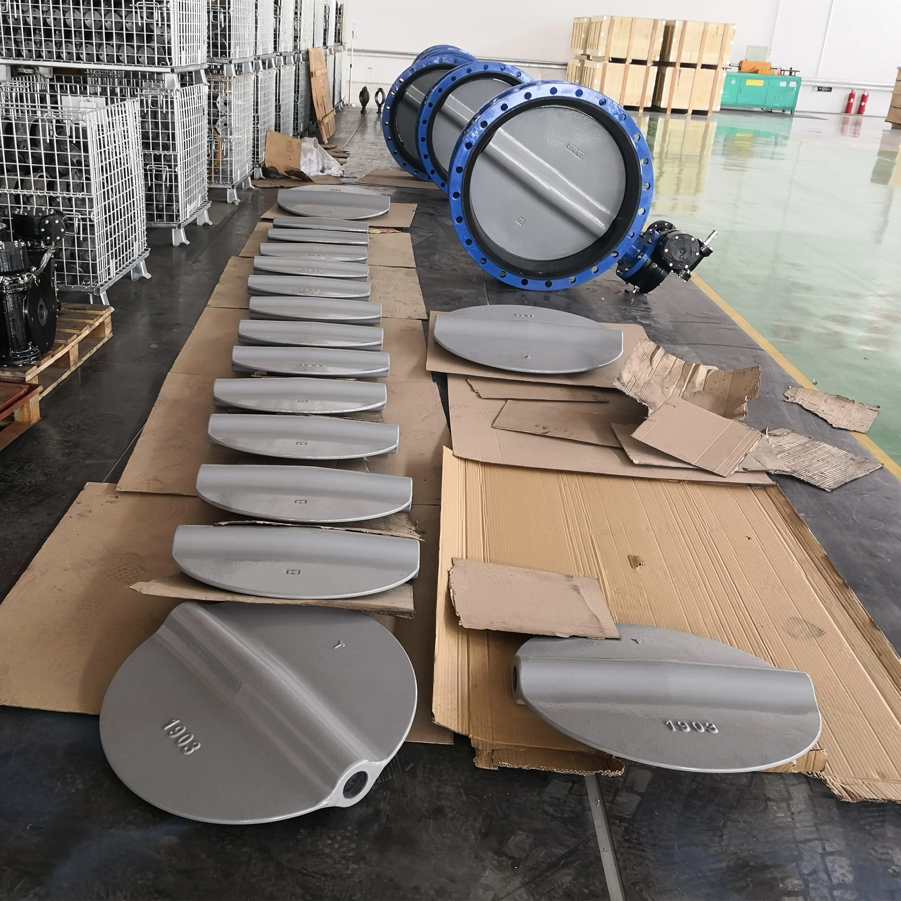 Cast Iron NBR Seal Pn10/16/25 Double Flange Butterfly Valve with Worm Gear Operated