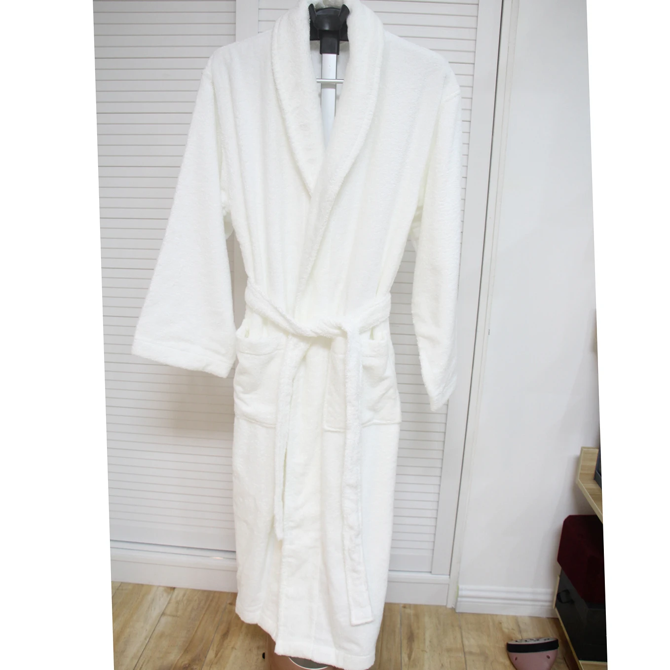 Wholesale bathroom towel bath robe spa hotel terry plush bath adult shower towel bath robes for women
