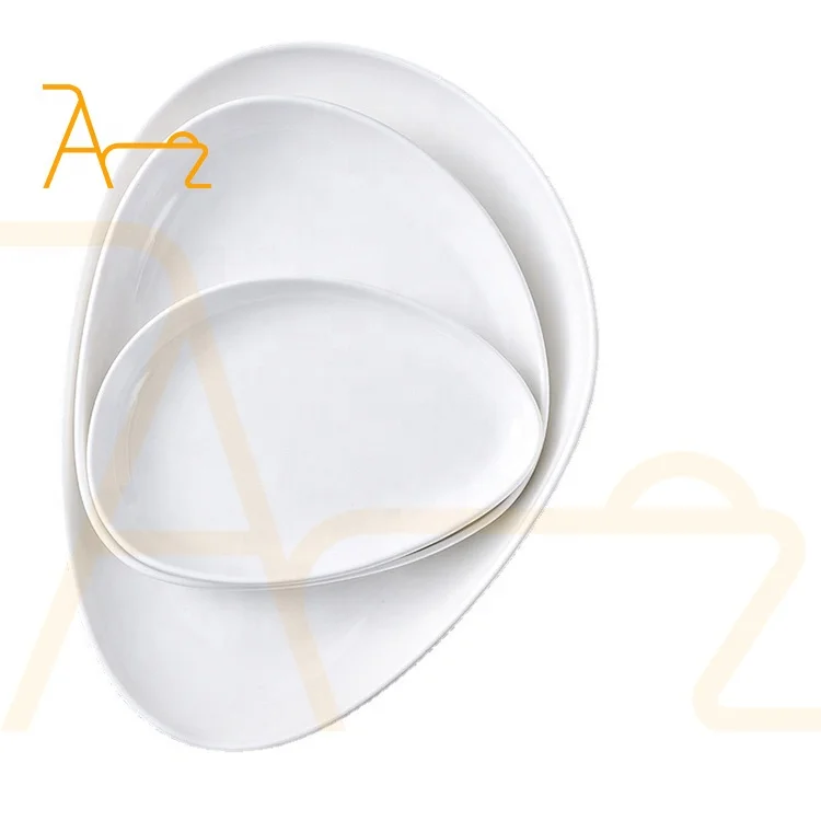 Wholesale Luxury Restaurant heart Shape White Porcelain Dinner Plate Tableware Wedding Flat Serving Plate Custom Plates Ceramic