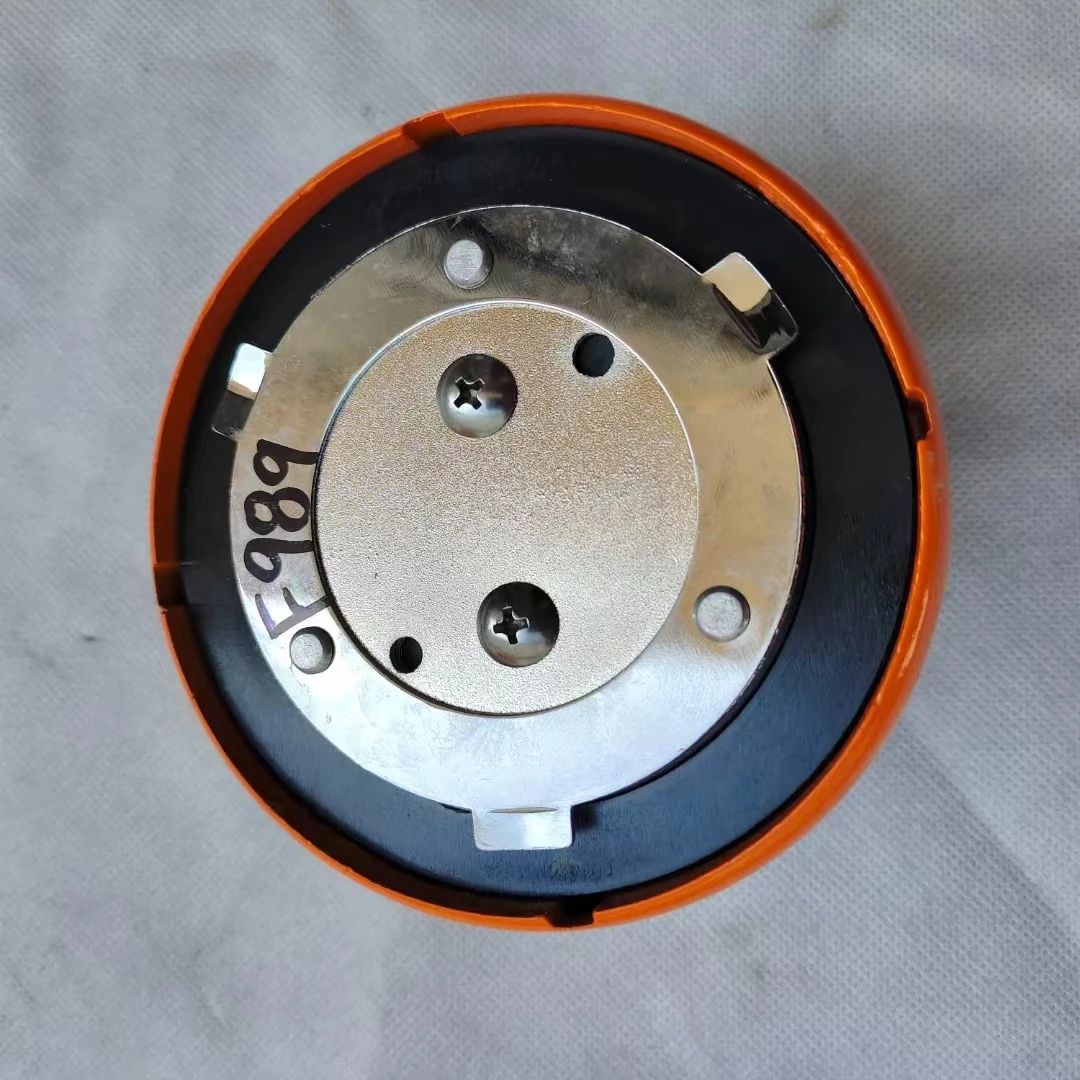 Doosan Daewoo Hyundai Bobcat Excavator Diesel Fuel Tank Doosan Engine Oil Filler Cover 110508-14949A Tank Door Original