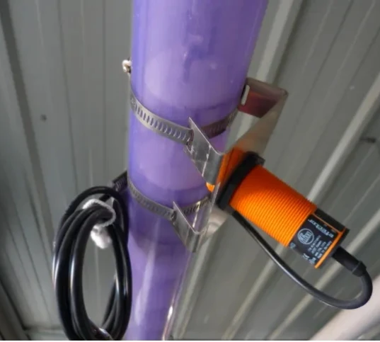 BXUAN New PNP Capacitive Feed Sensor with Three Wire Output and 20mm Sensing Distance for Pig Automatic Feeding in Farms