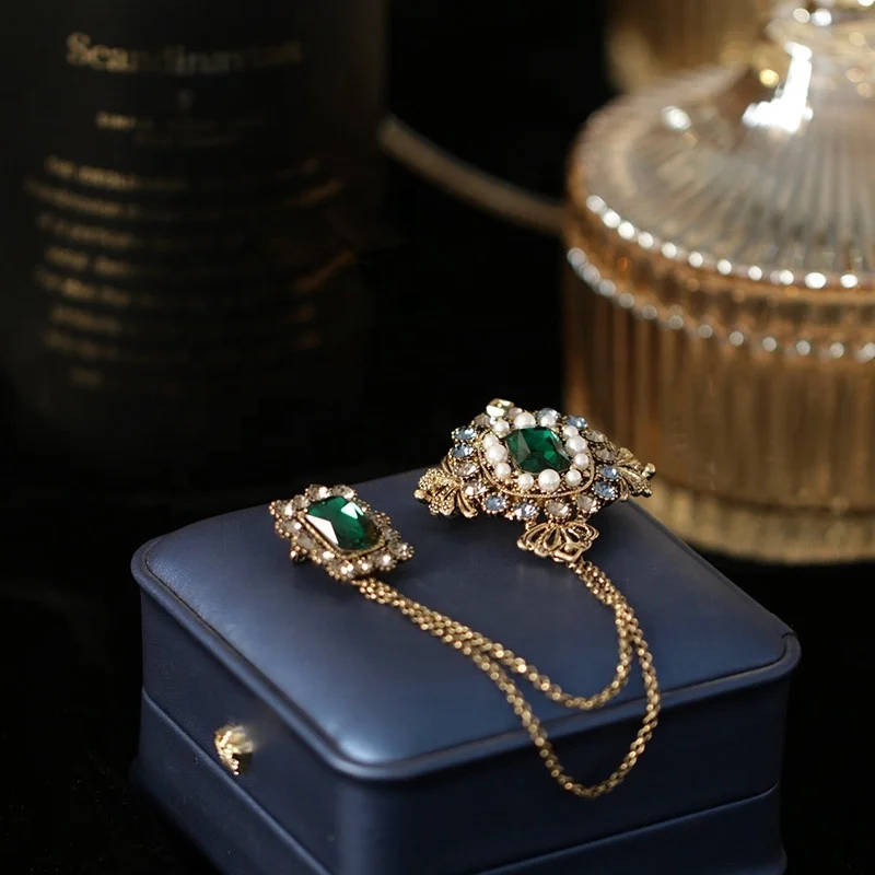 Wholesale Women Ladies Luxury Pearl Brooch Pin Custom Designer Broches Pins Brooches Famous Brands