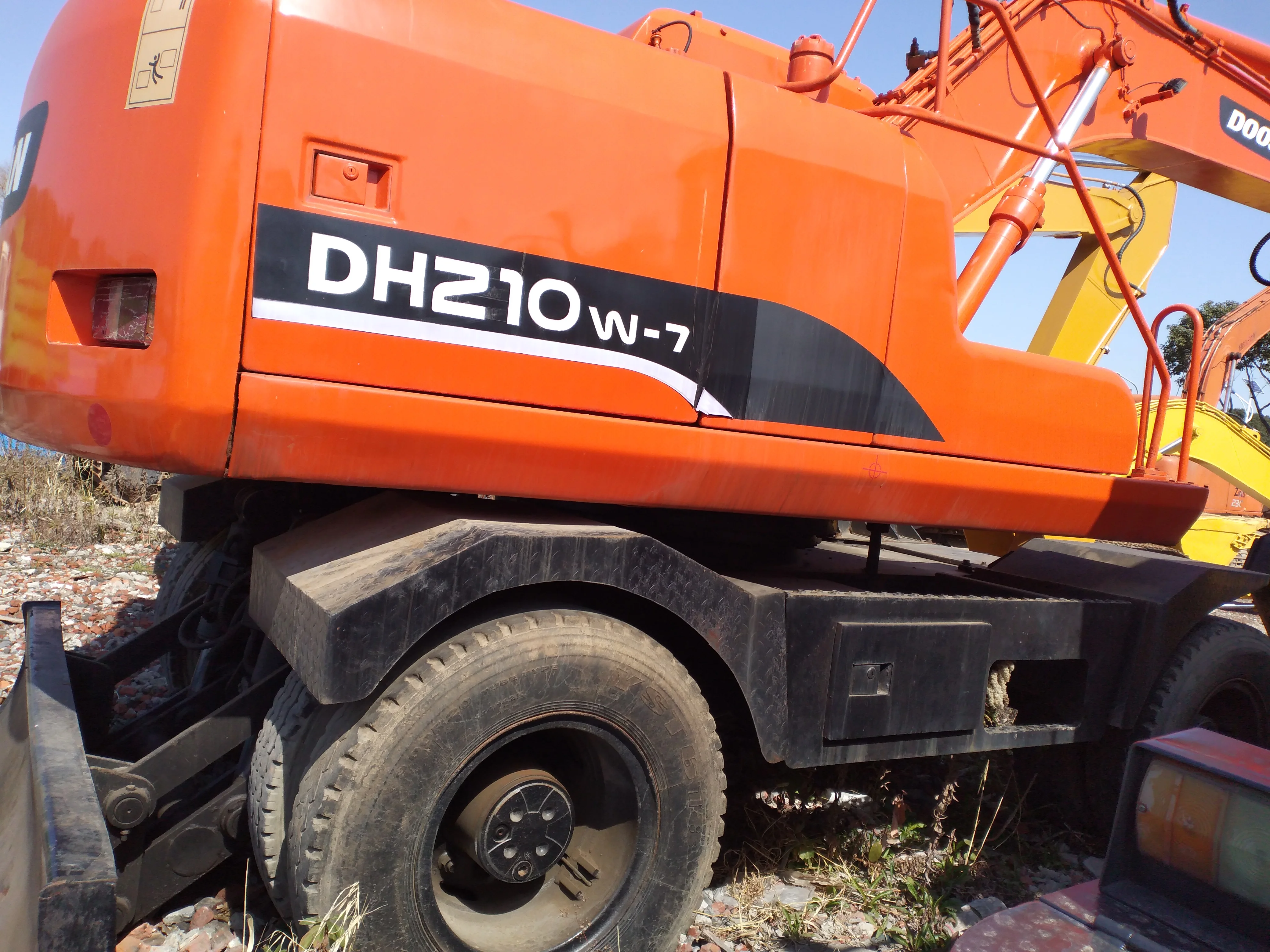 Used Doosan excavator 210W-7 wheel excavator 210W-7/150LC-7 in good condition
