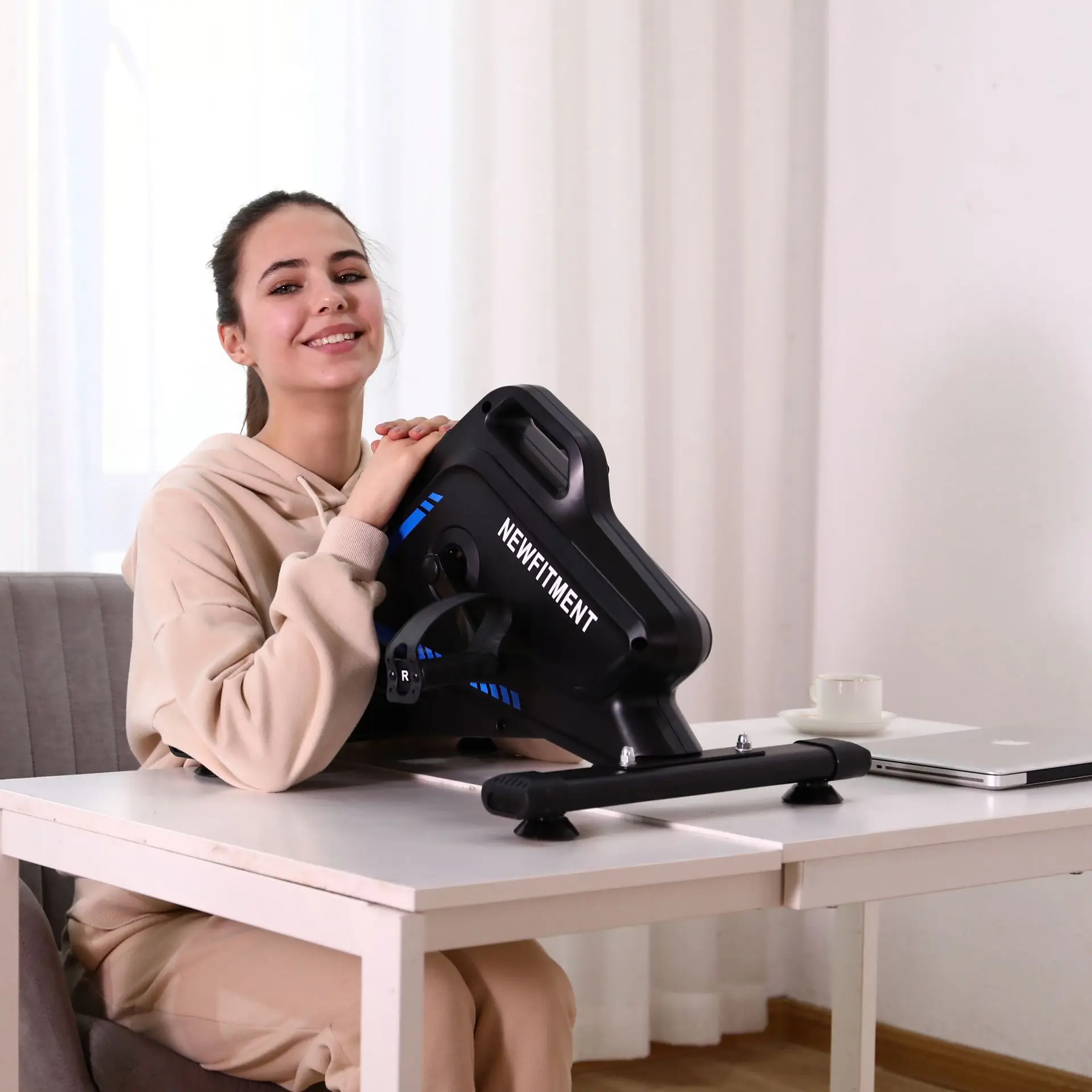 2023 Magnetic Mini Exercise Bike for Arm /Leg Limb Exercise & Physical Therapy equipment Under Desk Bike Pedal Exerciser