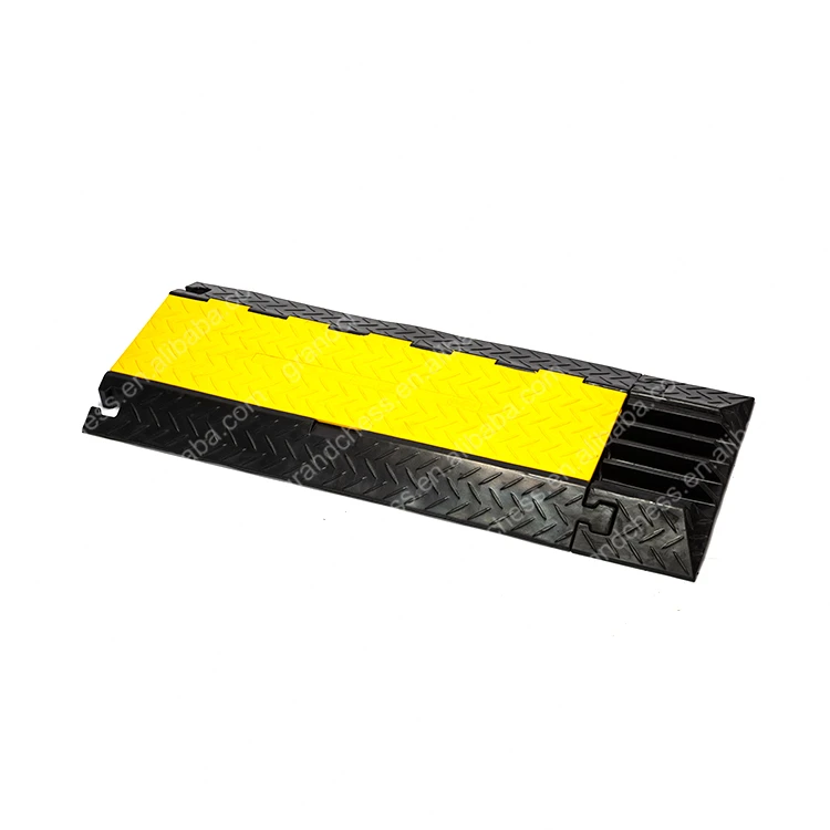 800x410x50mm Rubber 4 Channels Lane Traffic Incident Speed Ramp Floor Cable Protector