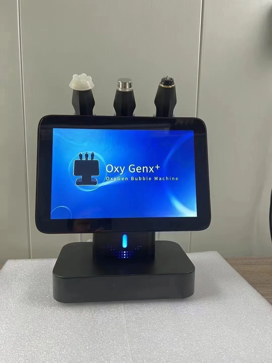 Wholesales oxygen bubble facial cleaning skin tightening with 3 handles water oxygen skin care facial beauty instrument