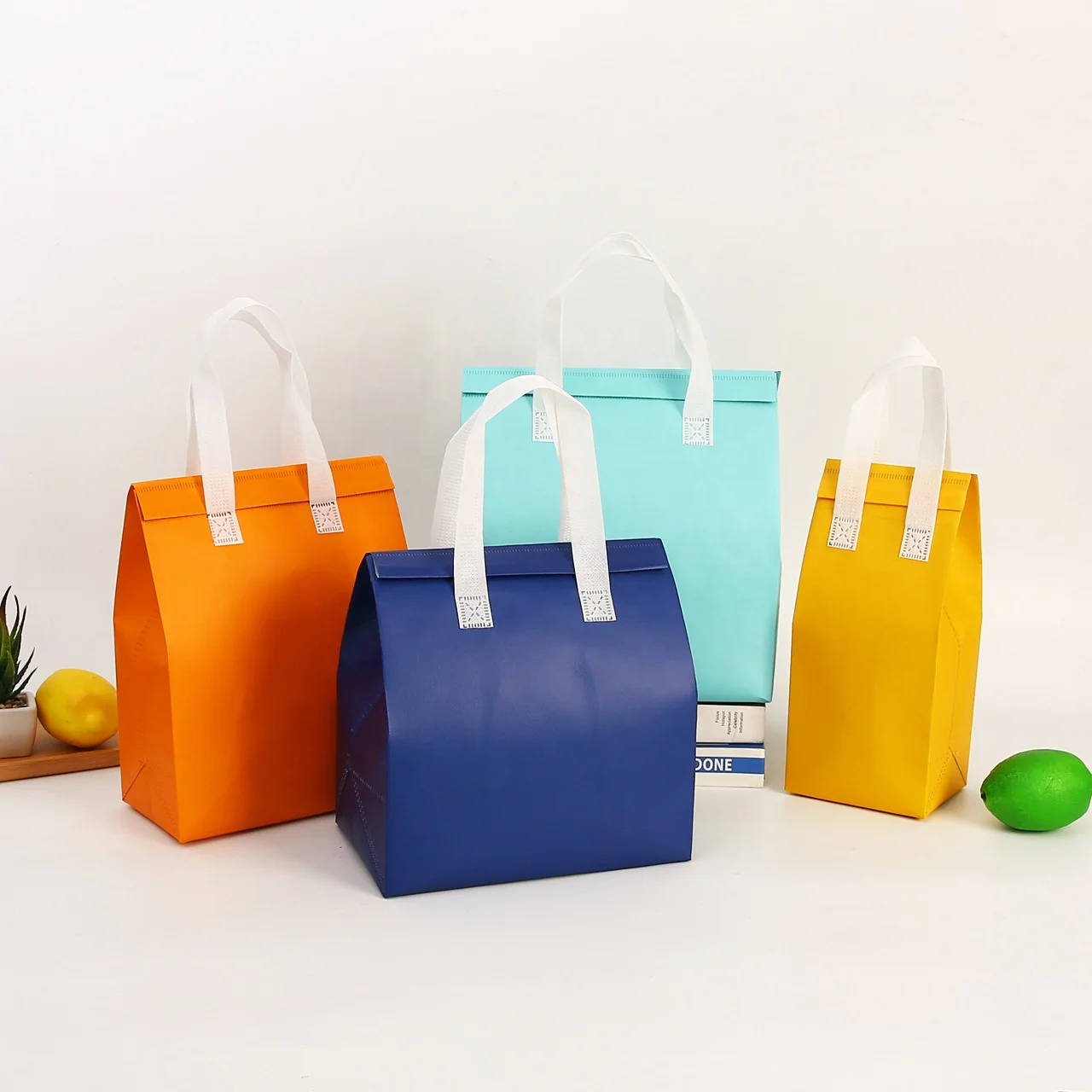 Customized Lamination Reusable Welding Heat Seal Ultrasonic Thermal Insulated Non Woven Bag  For Food Delivery