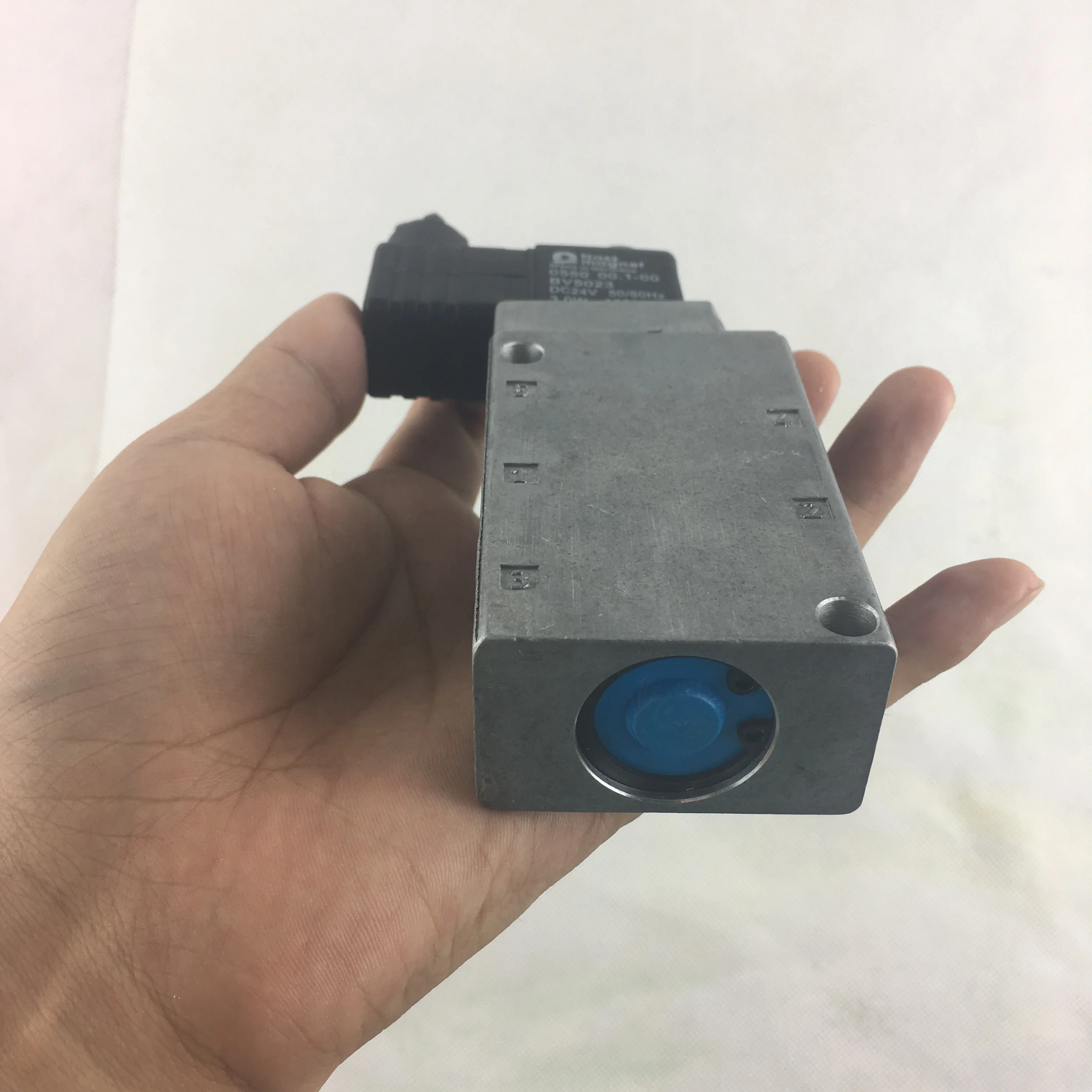 0550 Tiger Valve   pilot controlled   5/2way  Switch control MFH-5-1/4   Solenoid valve