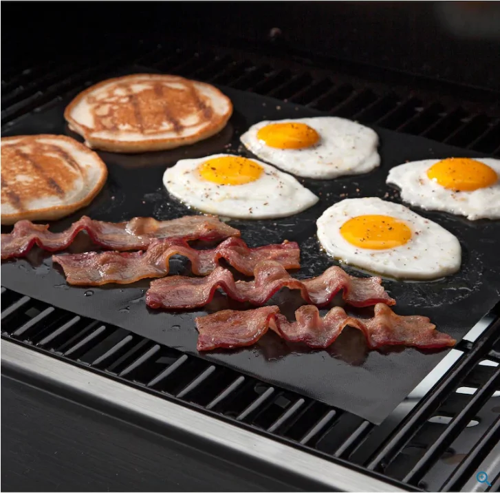 Heat Resistance Easily Cleaned barbecue accessories bbq grill mat Non-stick  Grill Mat  in 0.13mm thick 40*33cm size