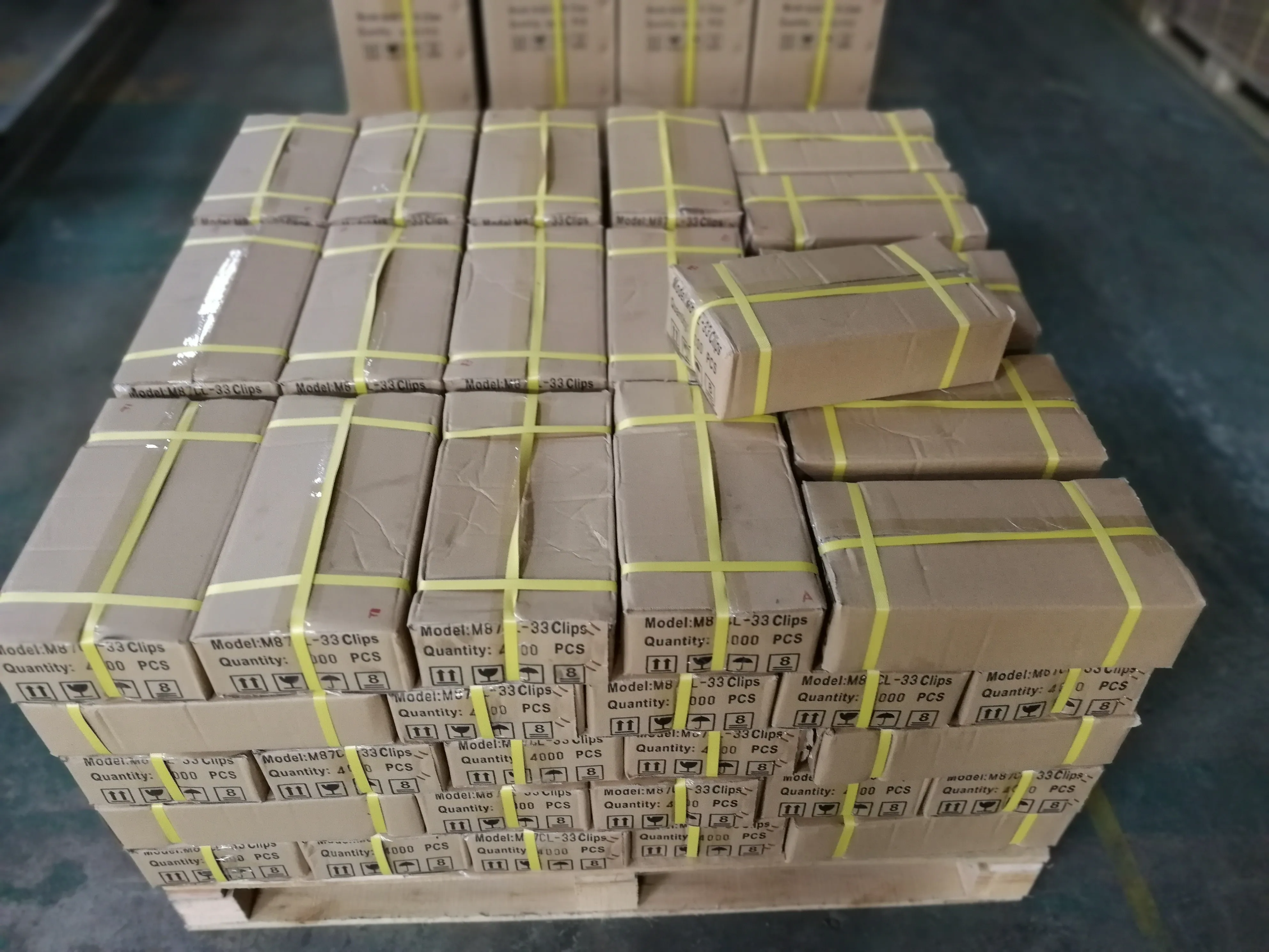 Newest 2024  roll mattress clips staples