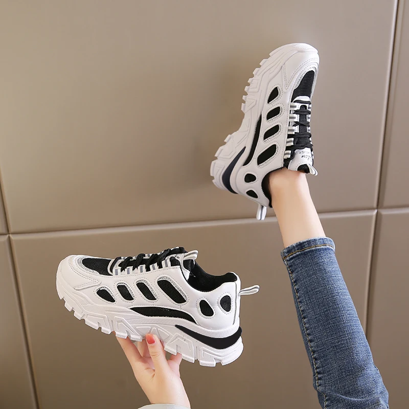 Proper Price 2021 Light Weight Fashion Sport Women Casual Sports Shoes