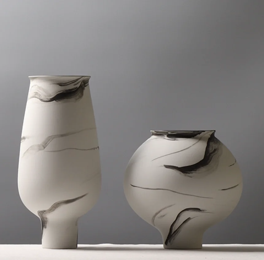 Modern simple hand-painted ceramic vase entrance table art flower vase home flower arrangement decoration vase ornaments