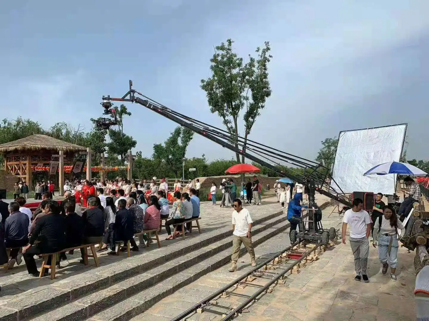
12m Professional 360 Degree Dutch Head Camera Crane Jibs and Camera Boom for Sale 