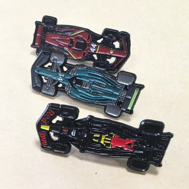 High quality dye black plating metal hat brooches custom car shape pin badge soft enamel lapel pins