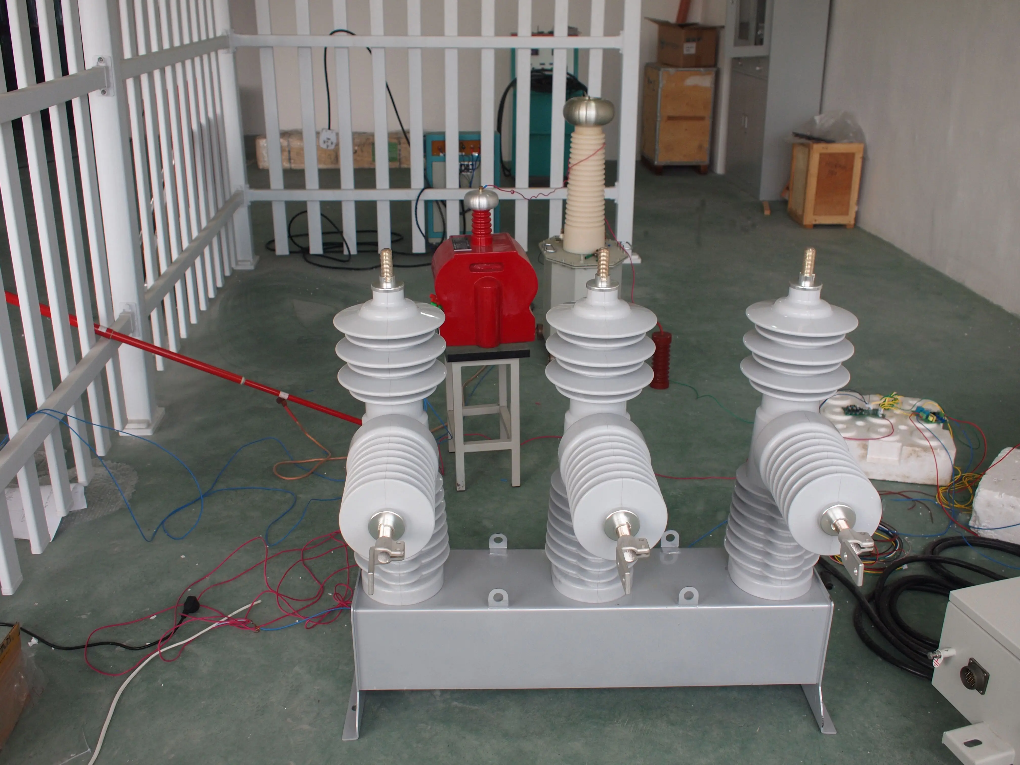 China supplier 1200a 33kv solid insulated vacuum circuit auto recloser acr