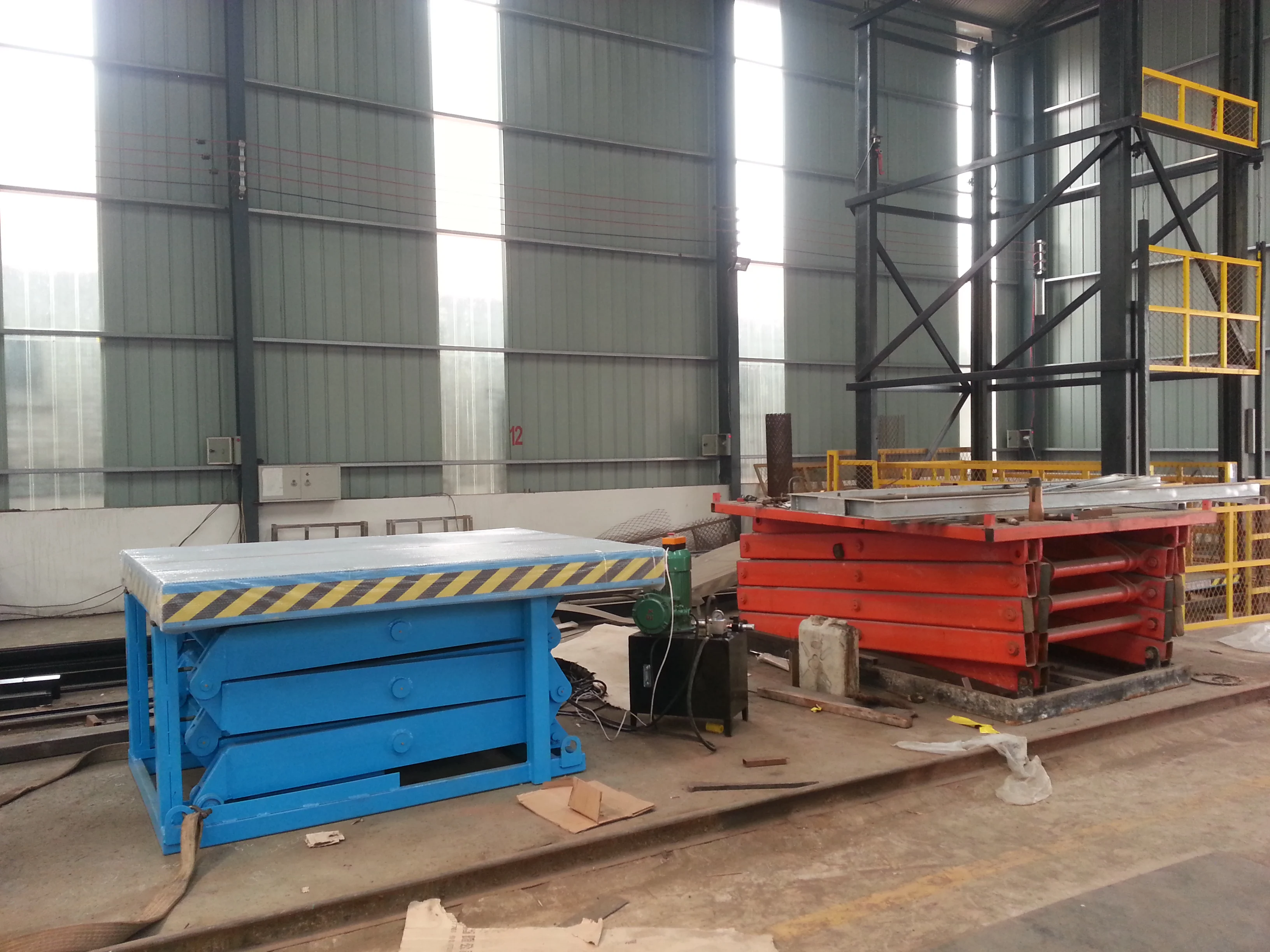 Zhongxiang Lift Machine Self Propel Scissor Lift Geni