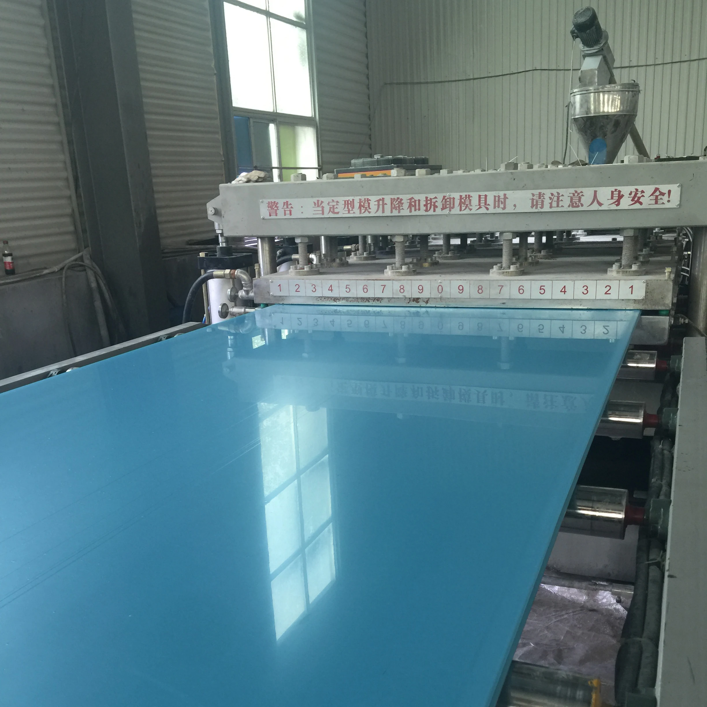 Waterproof pvc plastic sheet 4x8 sheet plastic shuttering for concrete