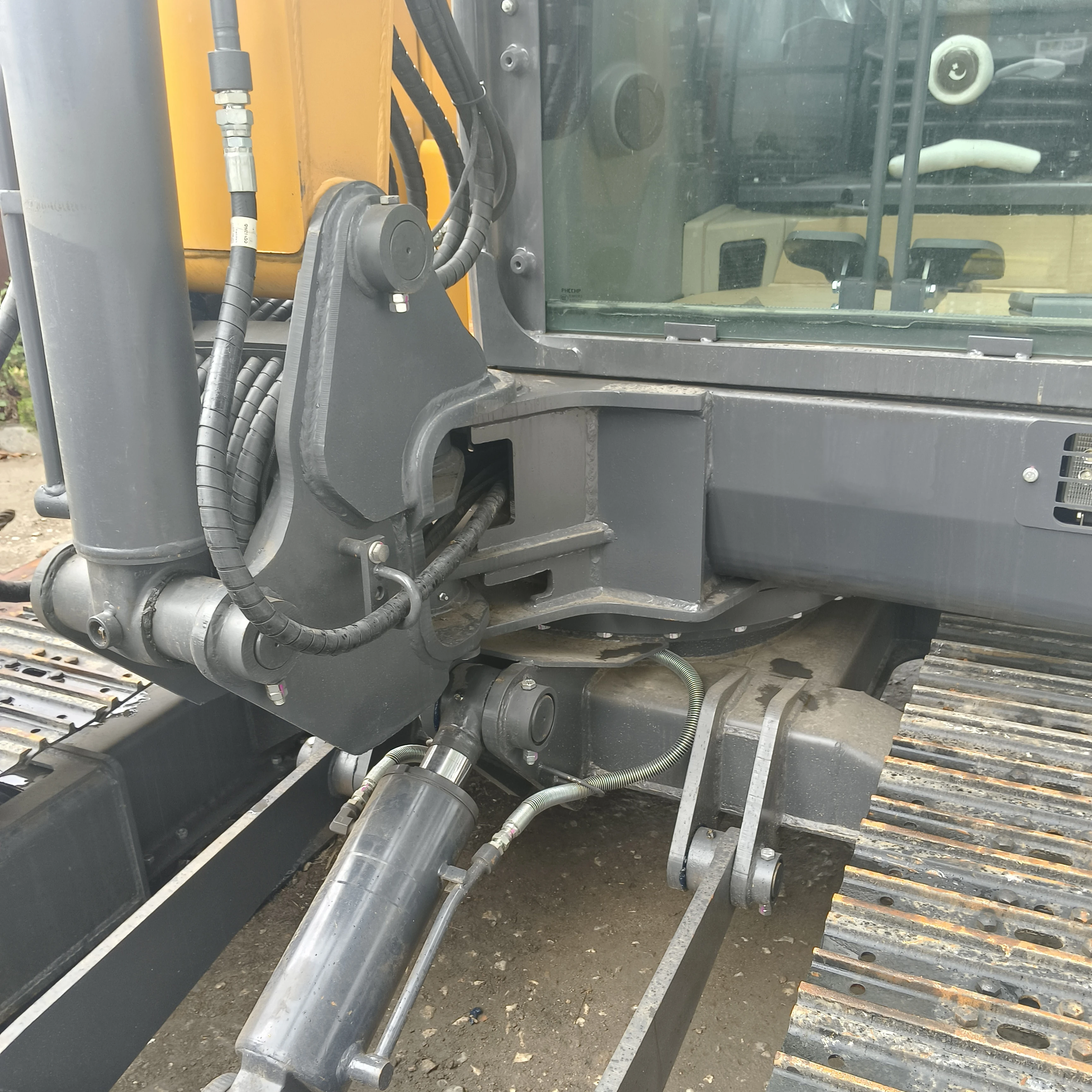 TIEJI Euro 5 engine mini excavator supplier crawler epa euro 5 kubota engine digger farm bagger Euro 5 engine