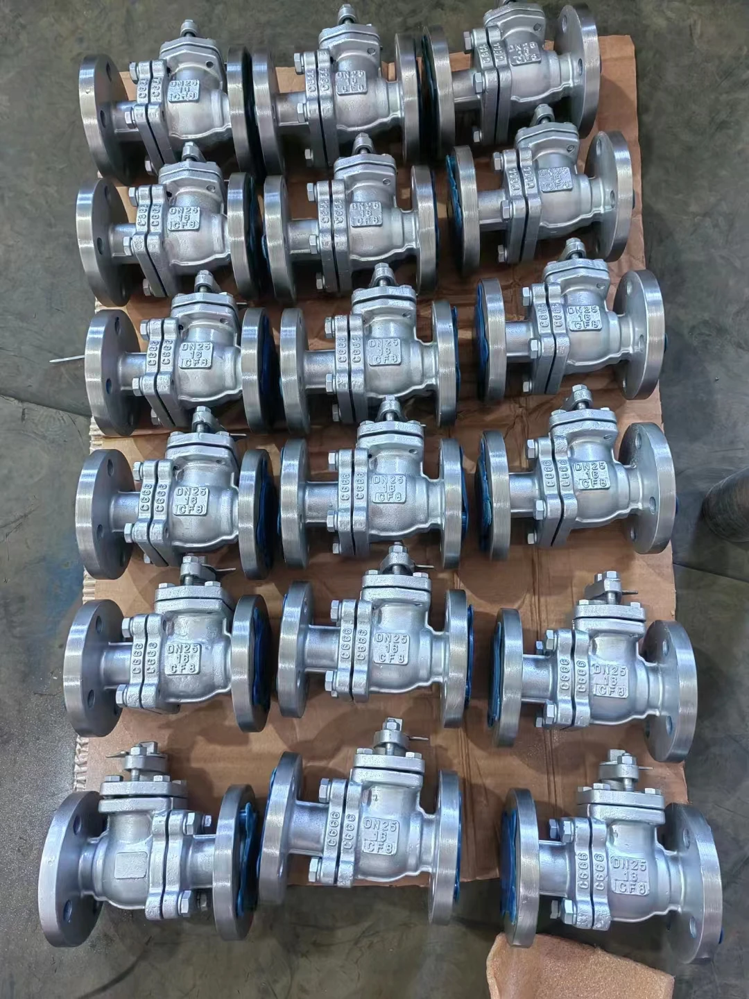 Stainless steel  fluorine lining corrosion resistant up and down spreading manual electric pneumatic ball valve