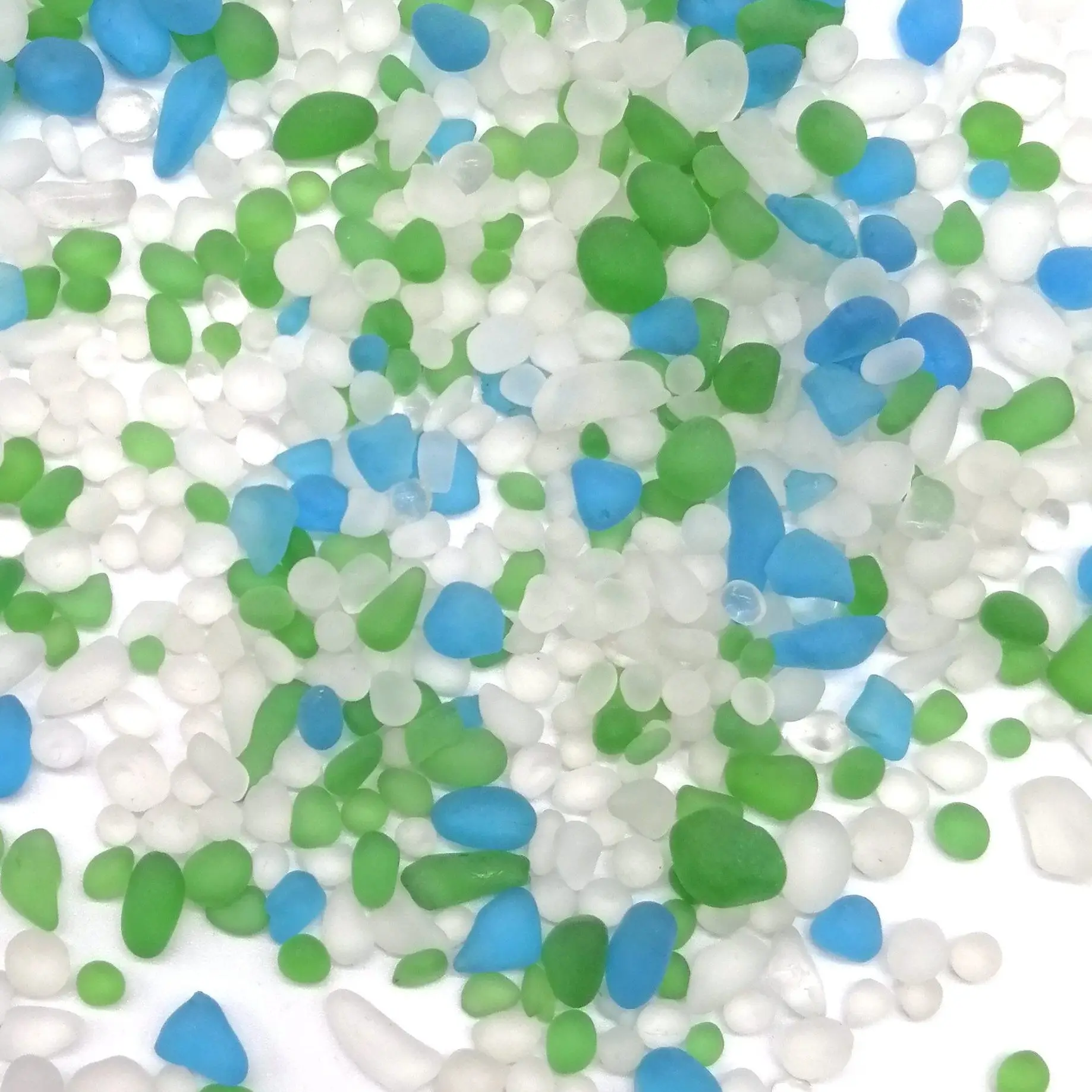 Заводская цена 1-3 мм морское стекло Смешанное неправильное из бисера галька для внутренней отделки бассейна