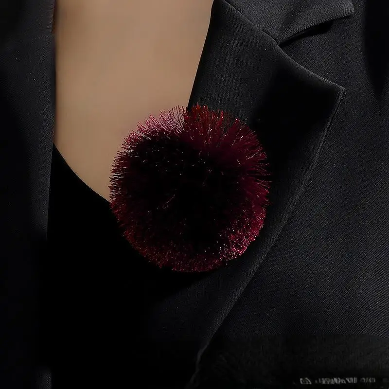 Handmade Retro Fur Ball Flower Fabric Brooch Pin Versatile Clothing Accessory Wholesale Garment Brooches