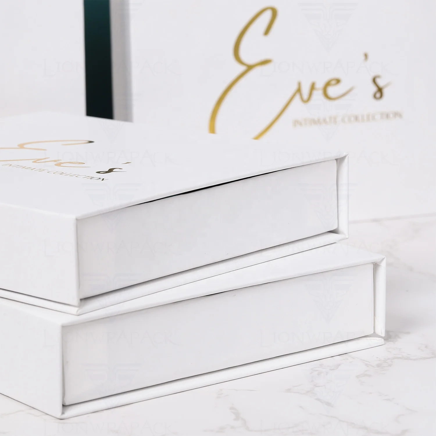 Custom hot stamping logo EyeShadow Mascara False eyelashes packaging white book shape gift wig magnetic box with satin lining