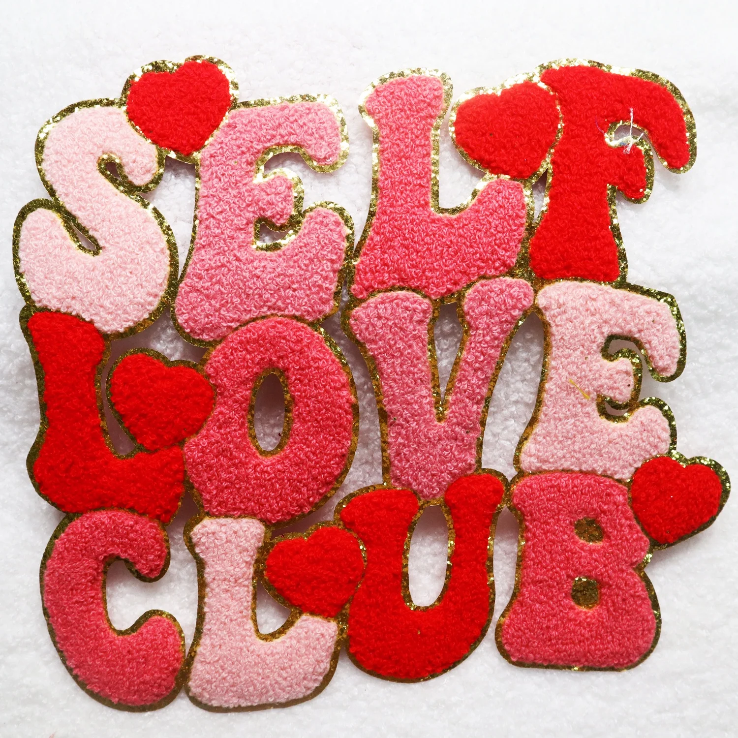 Hot Sale Valentine S Day Chenille Patches Love/Xoxo/Be Mine Iron On Chinese Valentine Heat Patches With Gift 2024