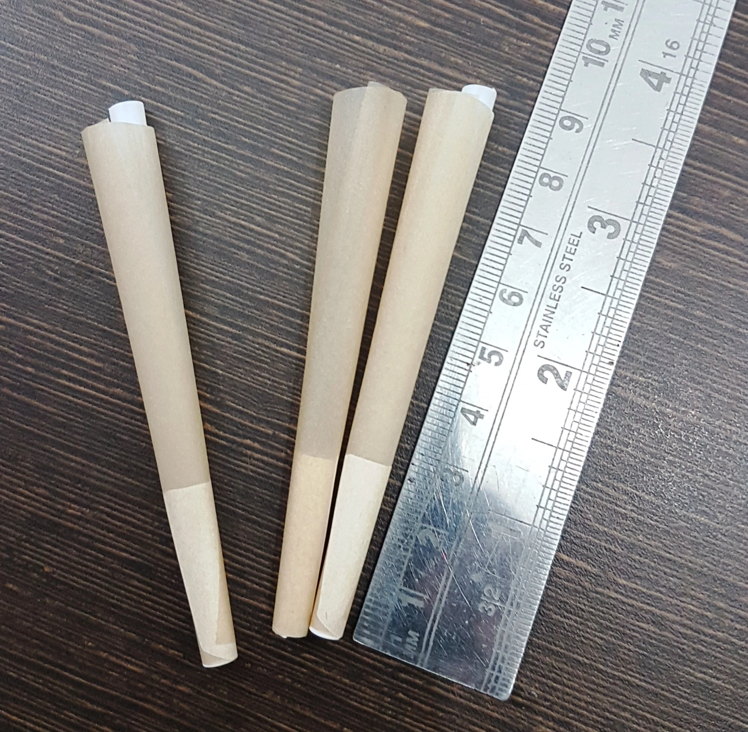 Green Herbal leaf Pre rolled cones Blunts OEM High Rich Hempton Pre rolls Brown Blunts Green Blunts Paper Pre rolled cones