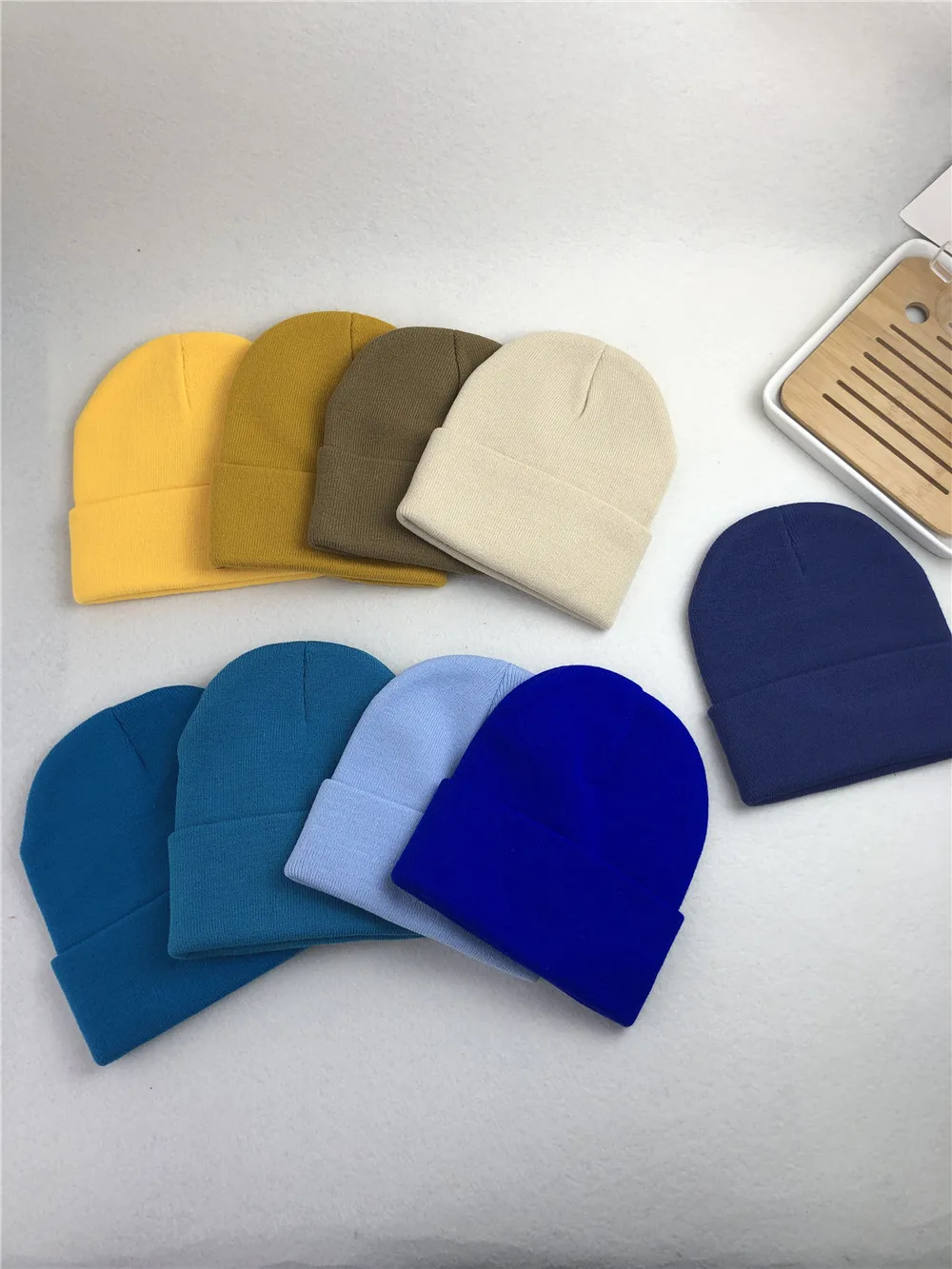 80g Women Men Thick Neon Yellow Solid Plain Knit Custom Embroidery Logo Beanie Running Sports Knitted Wide Brim Winter Hat