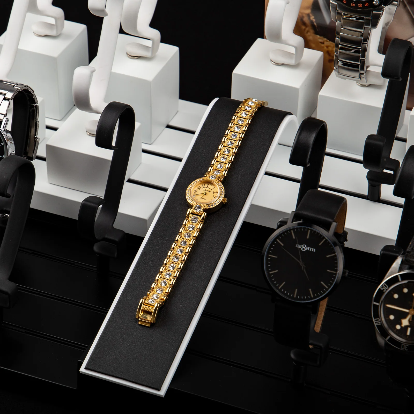 Customized Luxury Design Watch Display MDF Tray Storage Hot Sales Standing Marble Floor Watch/ring/bracelet Display Stand holder