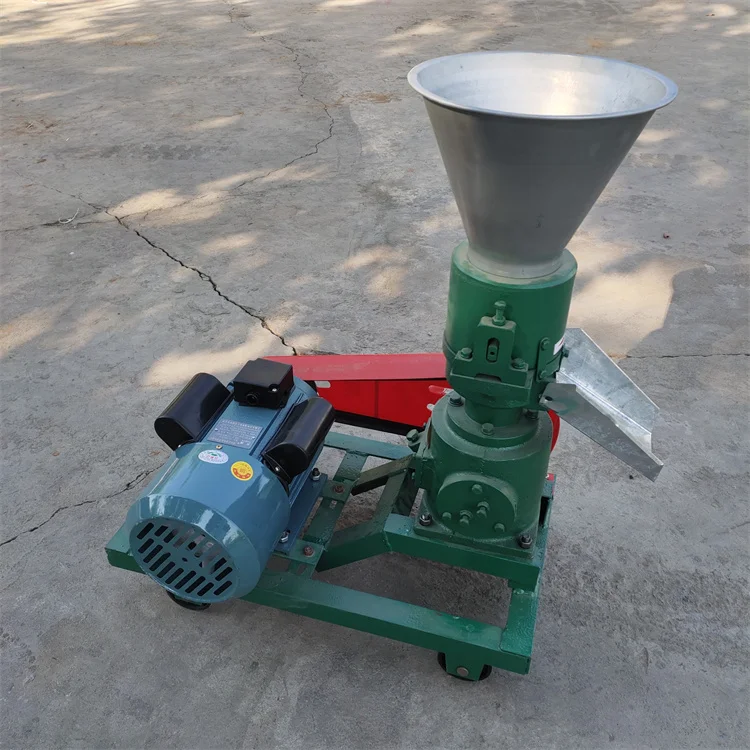 Farm uses manual pellet machines for livestock feed pellet forming machines