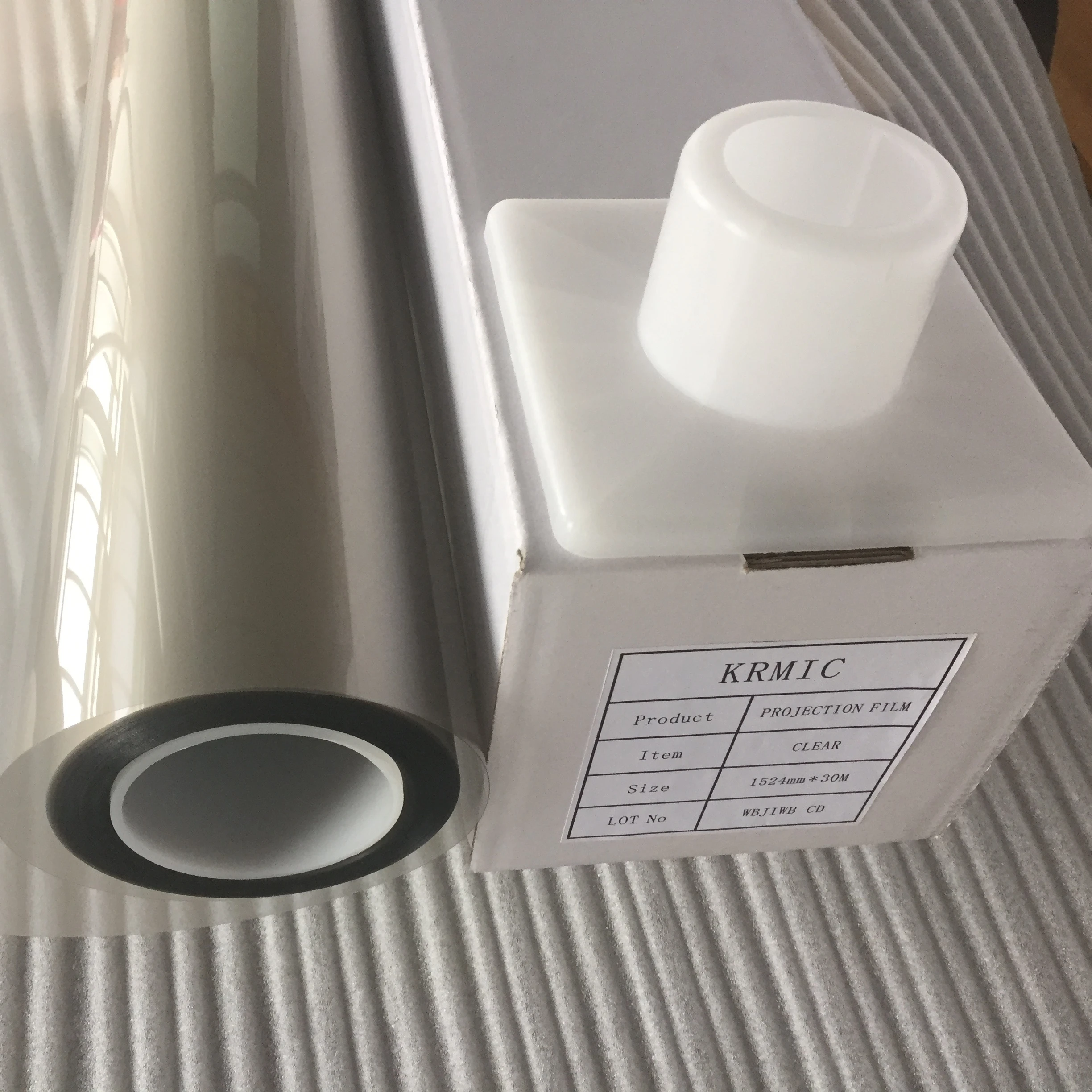 clear  self-adhesive holographic projection film is used in glass Windows