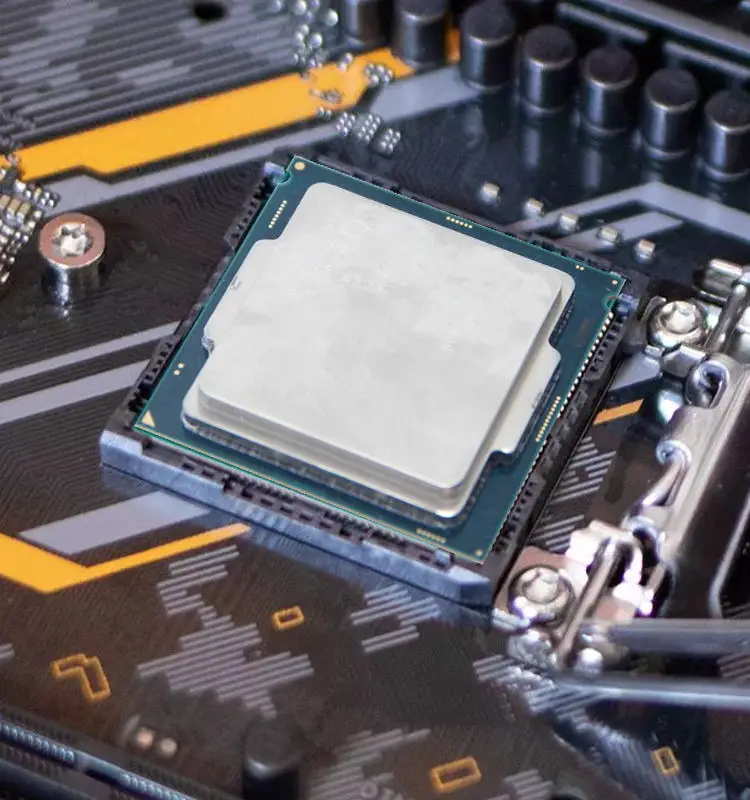 Процессор intecore 9 поколения i5 i7 4700HQ/3220/7700T/3520M/8100U