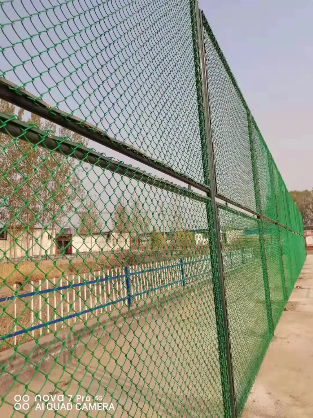 High quality Chain Link Fence Soccer Filed stadium Net hot-selling chain link fence PVC coated/galvanized chain-link fence