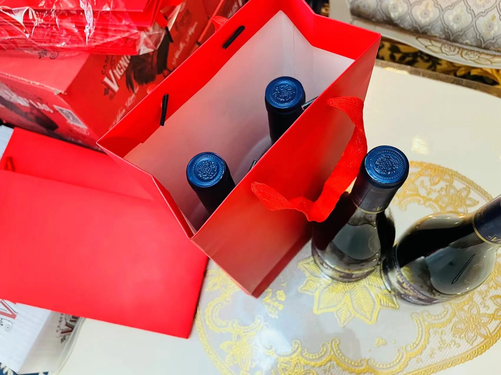 Custom Logo Cheap Printed Wine Bottle Holder Package Single Double Pack Paper Red Wine Bag With Printing and Handle