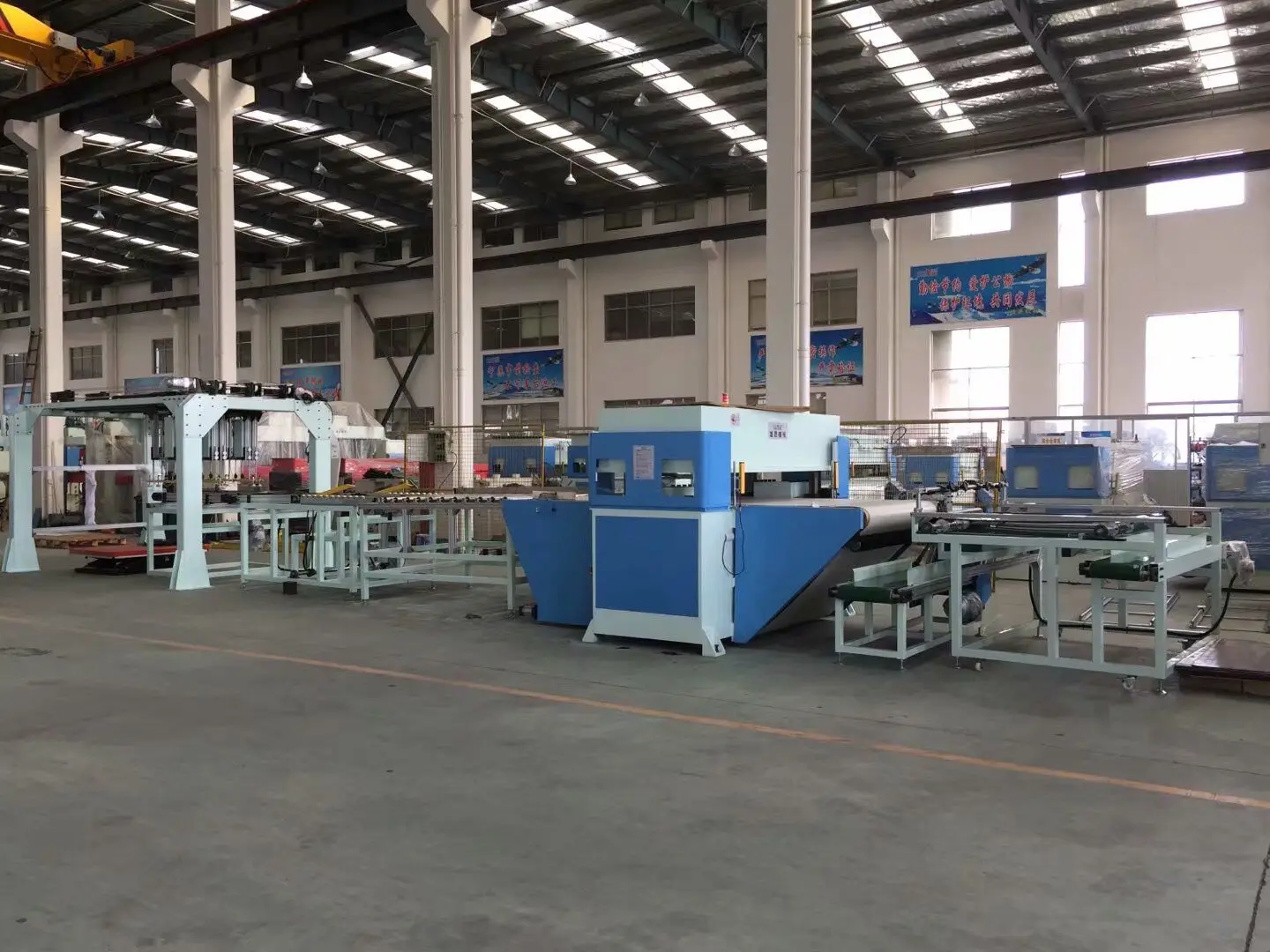 high quality full automatic continuous tiles cutting machine