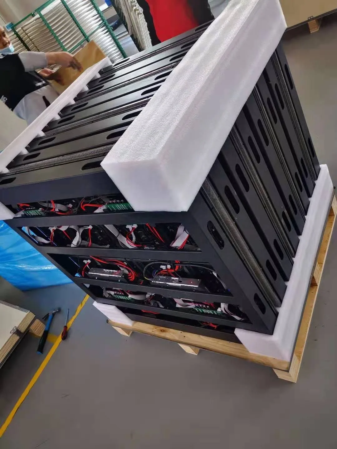 High Brightness Outdoor Waterproof LED Panel Die-cast Aluminum Cabinet P4 P6 P8 P10 LED Advertising Display Screen