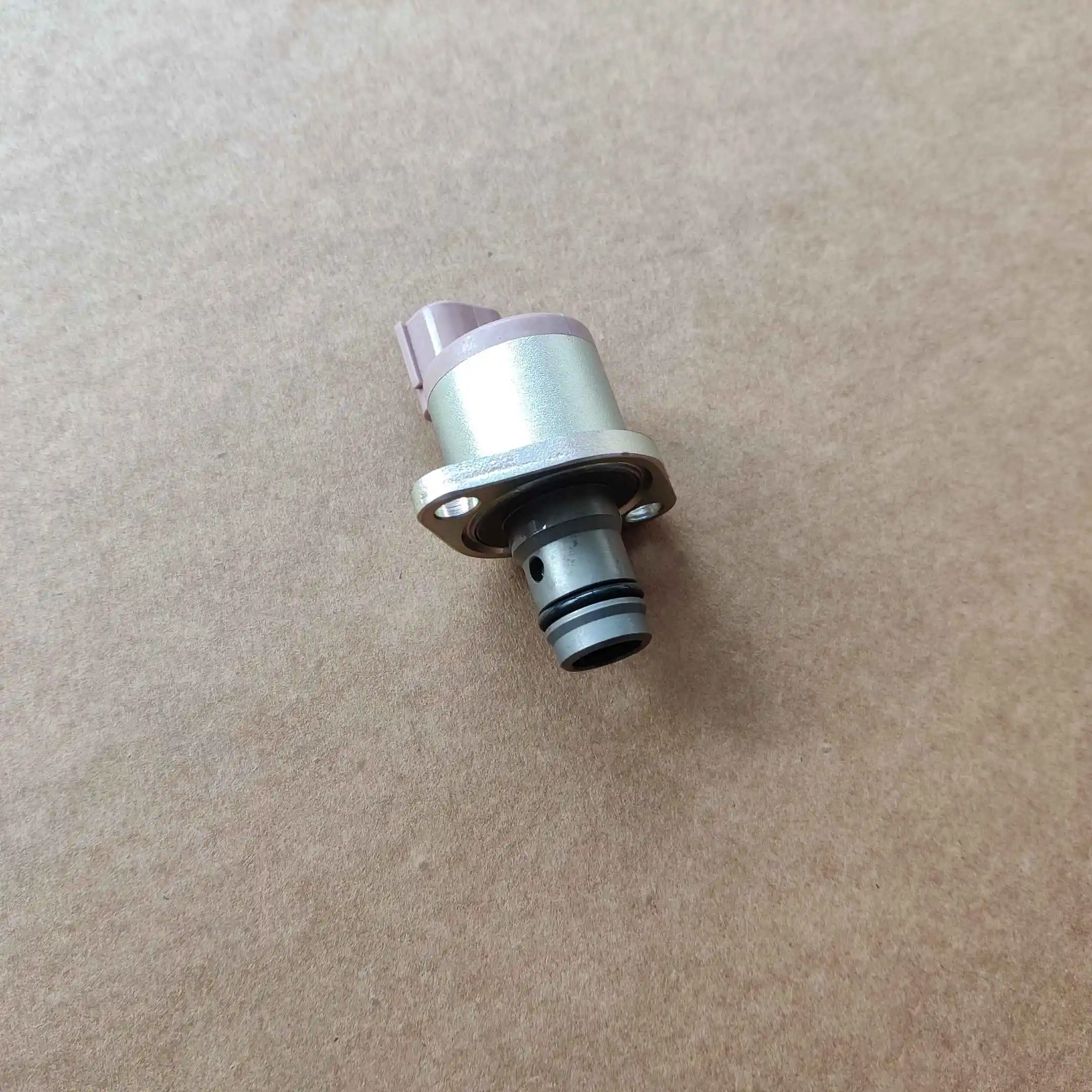 Auto Parts Fuel Pressure Regulator Sensor 1920QK 9665523380 6C1Q-9358-AA 6C1Q-9358-AB 55582723 819143 819173