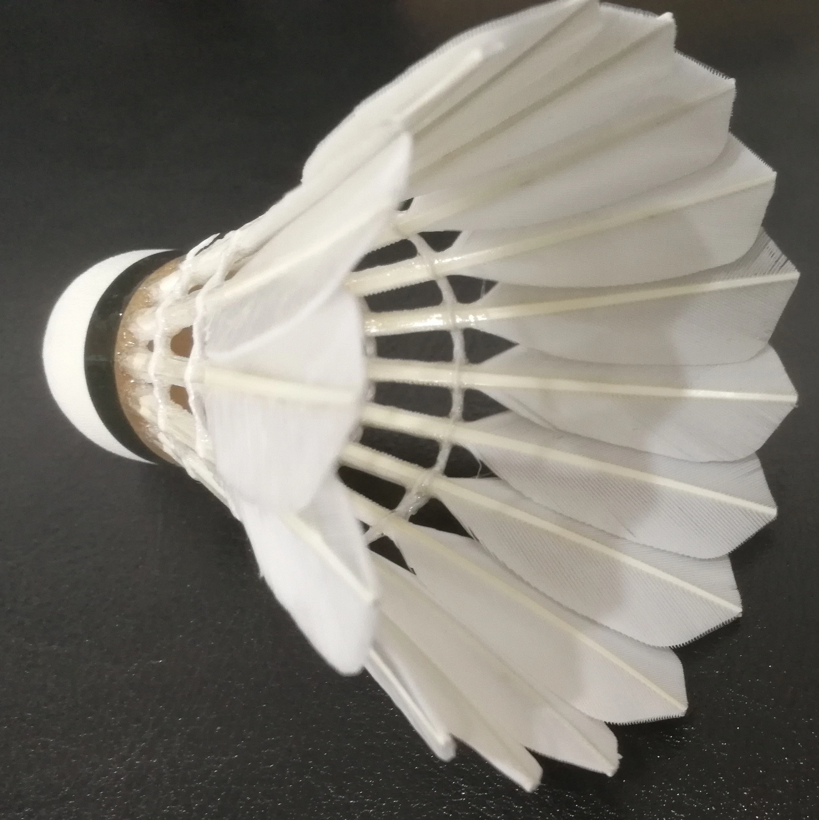 
lingmei shuttlecock badminton similar quality as aeroplane eg1130 