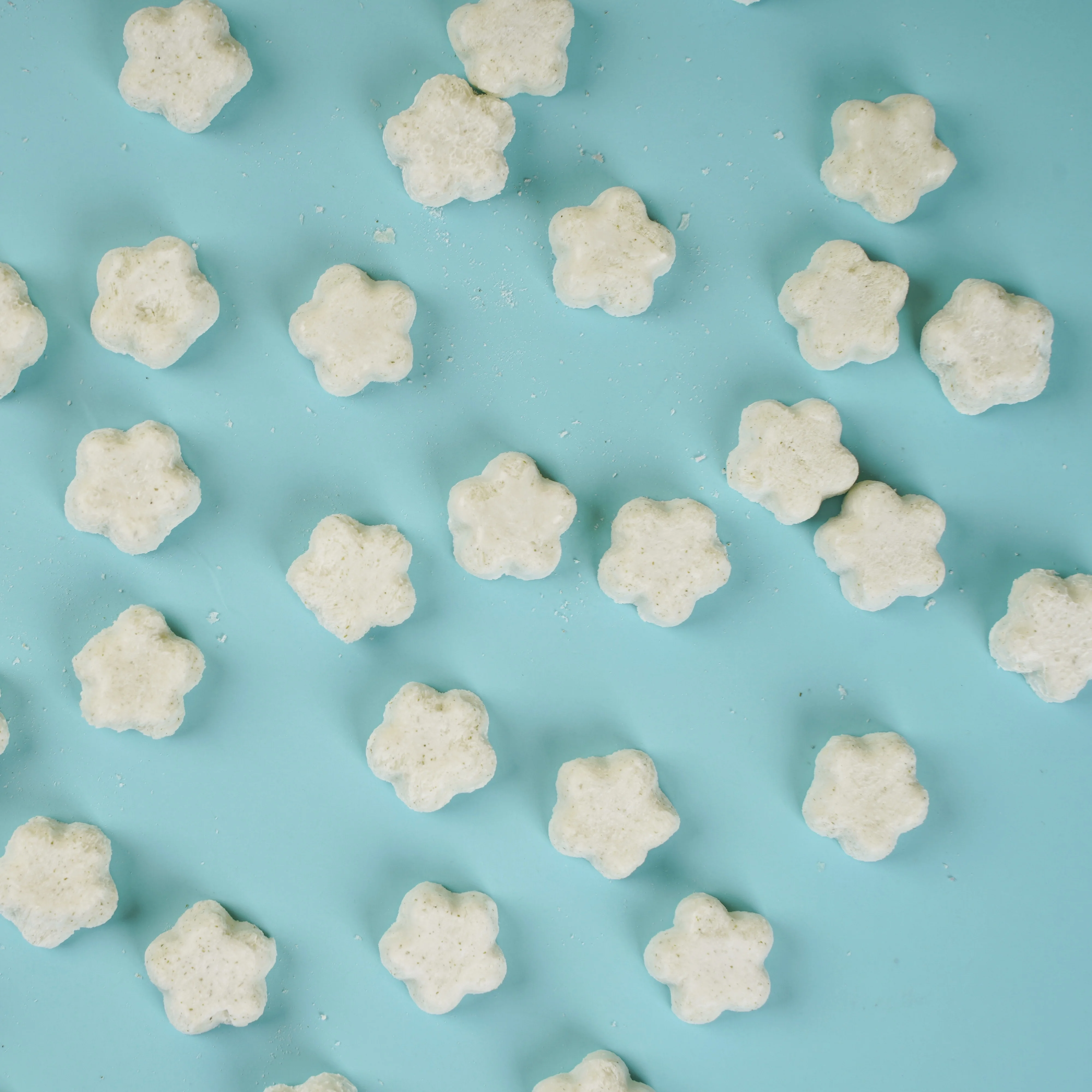 Популярная здоровая закуска, питательные конфеты, OEM ODM пробиотики, замороженное сухое питание для младенцев, морские кудри, ДГК, молоко, плавки