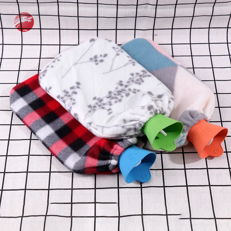 
Factory direct sales 2000Ml Rubber Hot Water Bag Hot water Bottle With Cover 