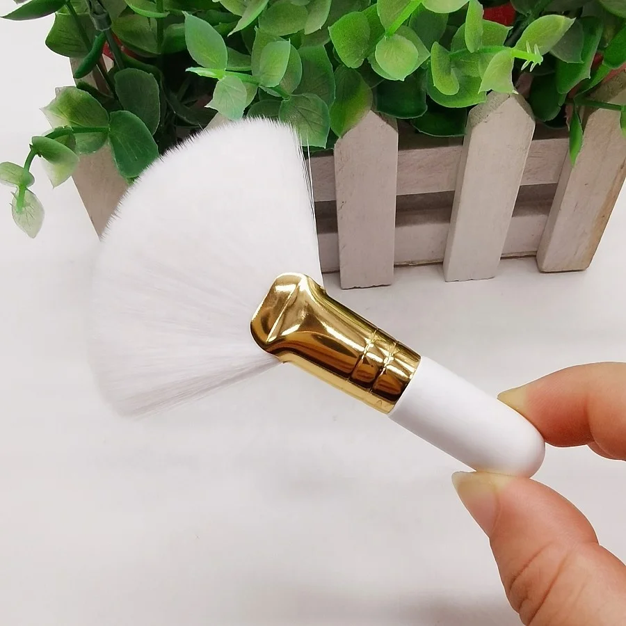 Mini 9cm Short White Handle Gold Metal Soft Fluffy Hair Large Fan Brush Face Makeup Highlighting Facial Fan Brush