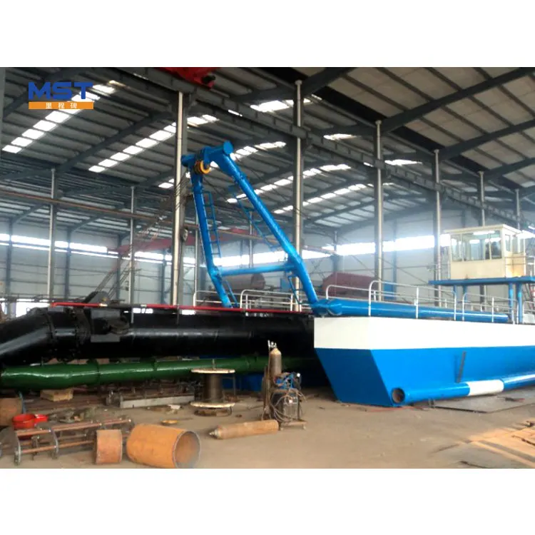 
600-5000m3/H Hydraulic Cutter Suction Sand Dredger in River or Sea 