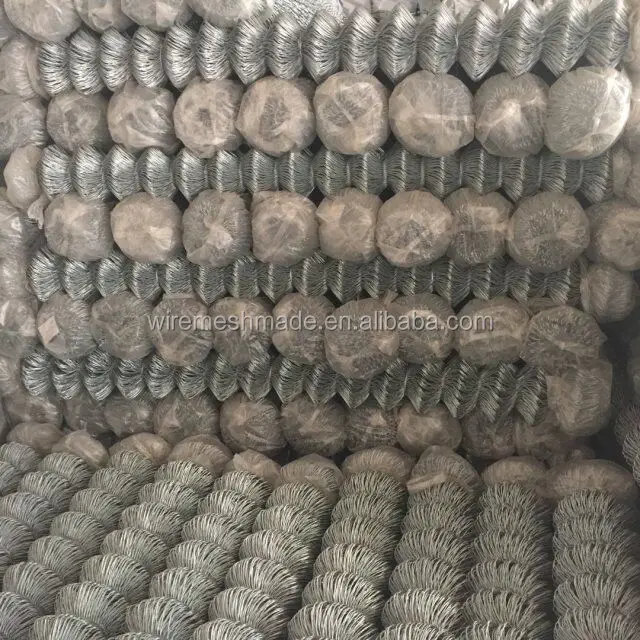 Hot Dipped Galvanized 8ft Chain Link Fence Roll PVC Coated Diamond Cyclone Wire Mesh Fence