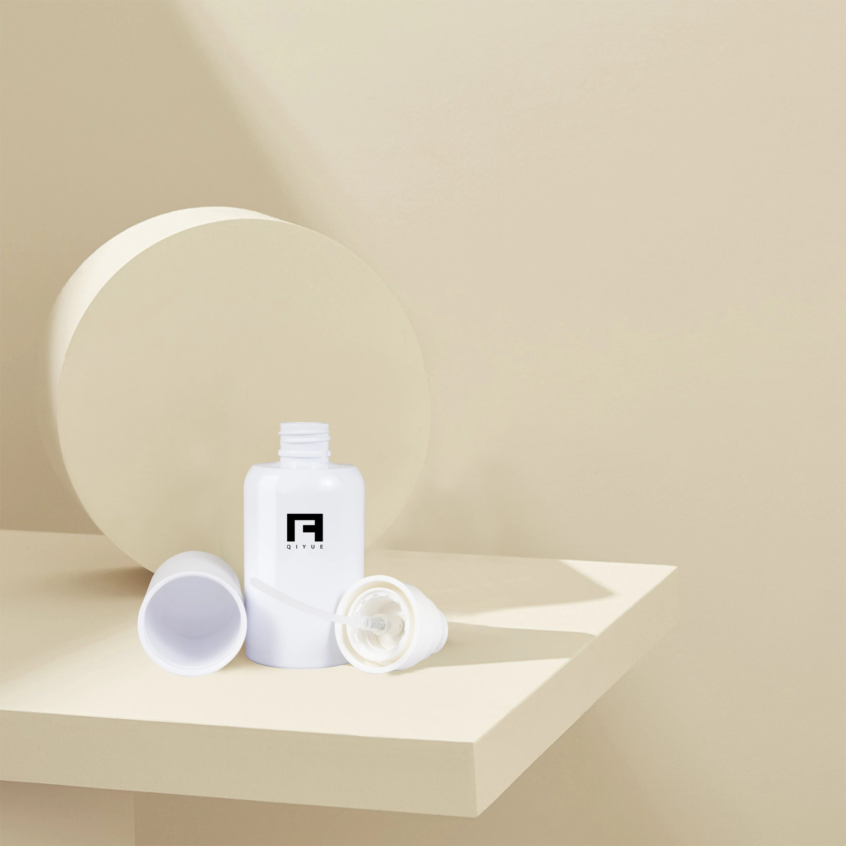 pet cosmetic liquid soap dispenser packaging for cosmetics moq 50ml  white skin care white luxury round bottle