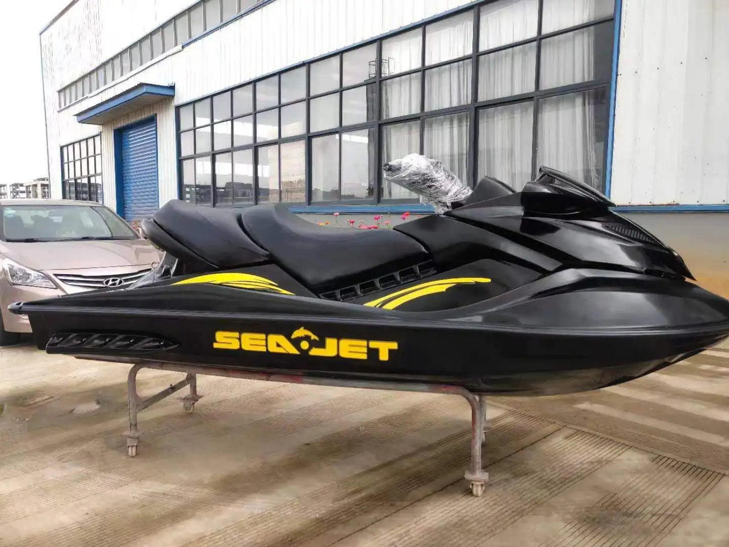 Fast Speed 1500cc 4-Stroke Racing Motorboat 300hp Jet Ski for Water Sports Entertainment Sea Doo 1400cc Jetski