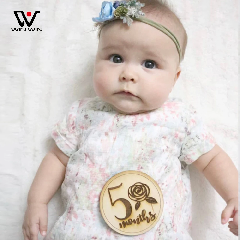 Newborn Baby Months Milestones Card Gift Bamboo Wood Chips Slices Wooden Baby Milestone Cards