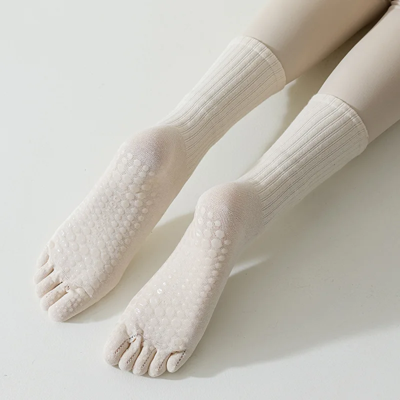 High Quality Custom Professional sports Anti-Slip Pilates Socks Yoga Toe socks